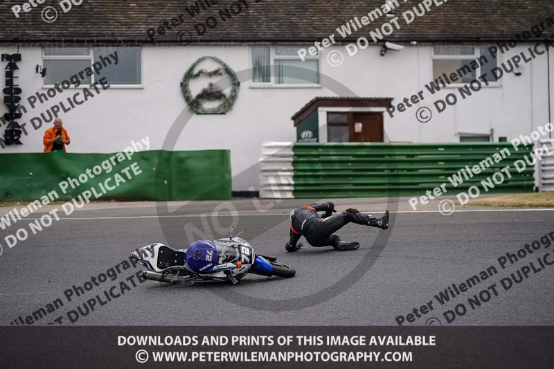 enduro digital images;event digital images;eventdigitalimages;mallory park;mallory park photographs;mallory park trackday;mallory park trackday photographs;no limits trackdays;peter wileman photography;racing digital images;trackday digital images;trackday photos